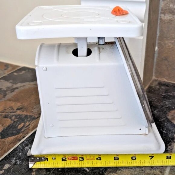 Vintage American Family Nursery Scale - Picture 7 of 7